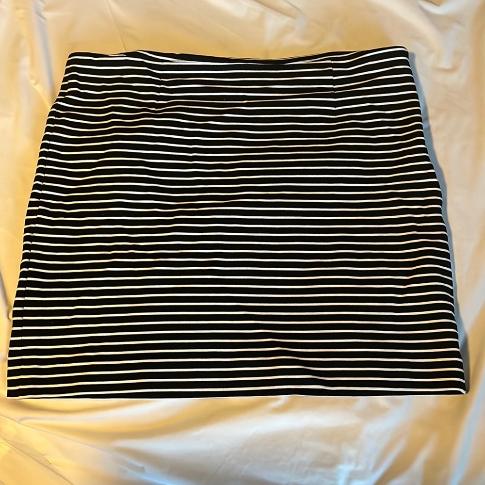 Banana republic striped skirt size 16